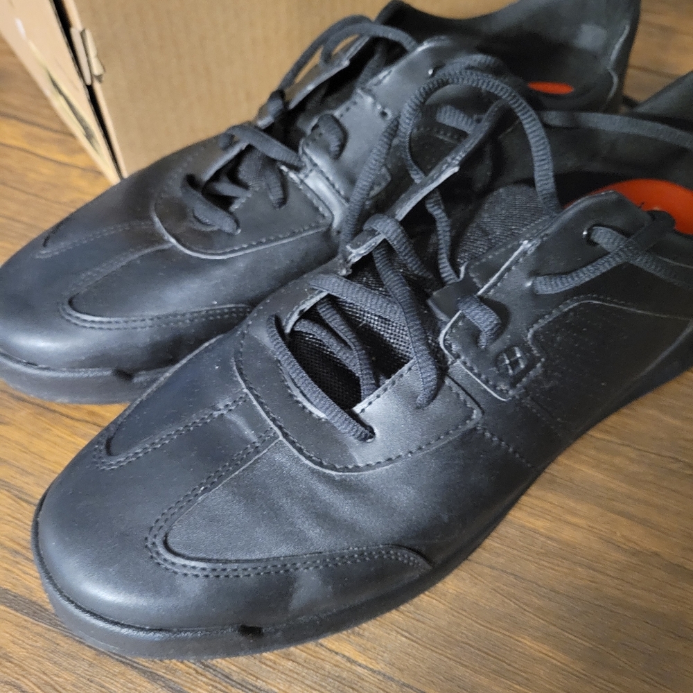 Shoes For Crews Mens Black Freestyle II Non Slip Work Kitchen Shoes Size 11.5